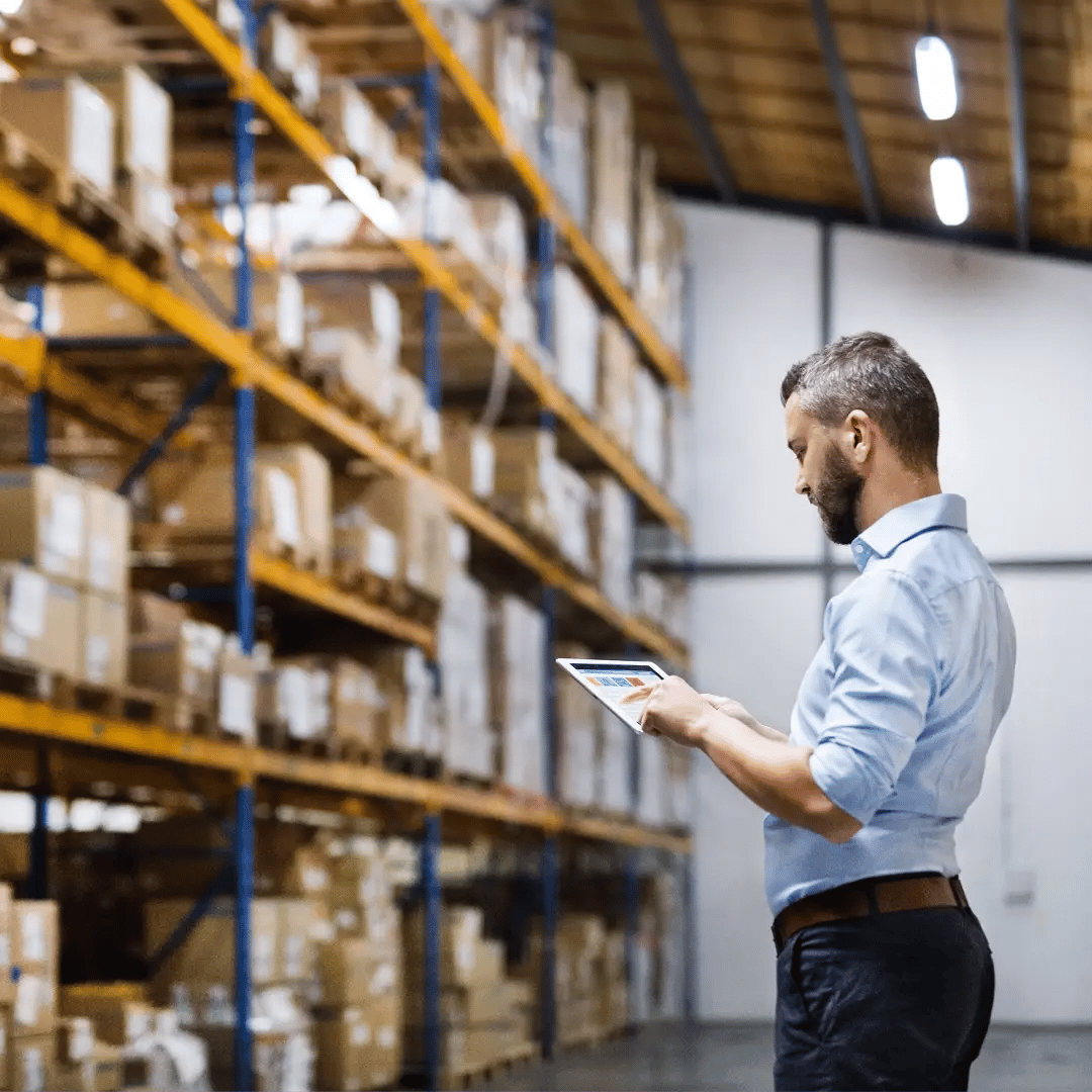 wholesale-supply-chain-worker